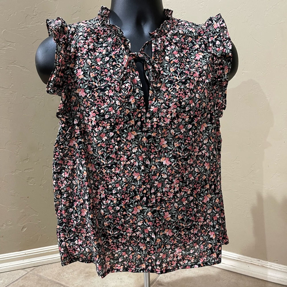 Steve Madden BB Dakota sleeveless top